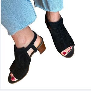 Franco Sarto Black Suede Sandal Size 7 Harlet 2 Block Heel Peep Toe bohemian